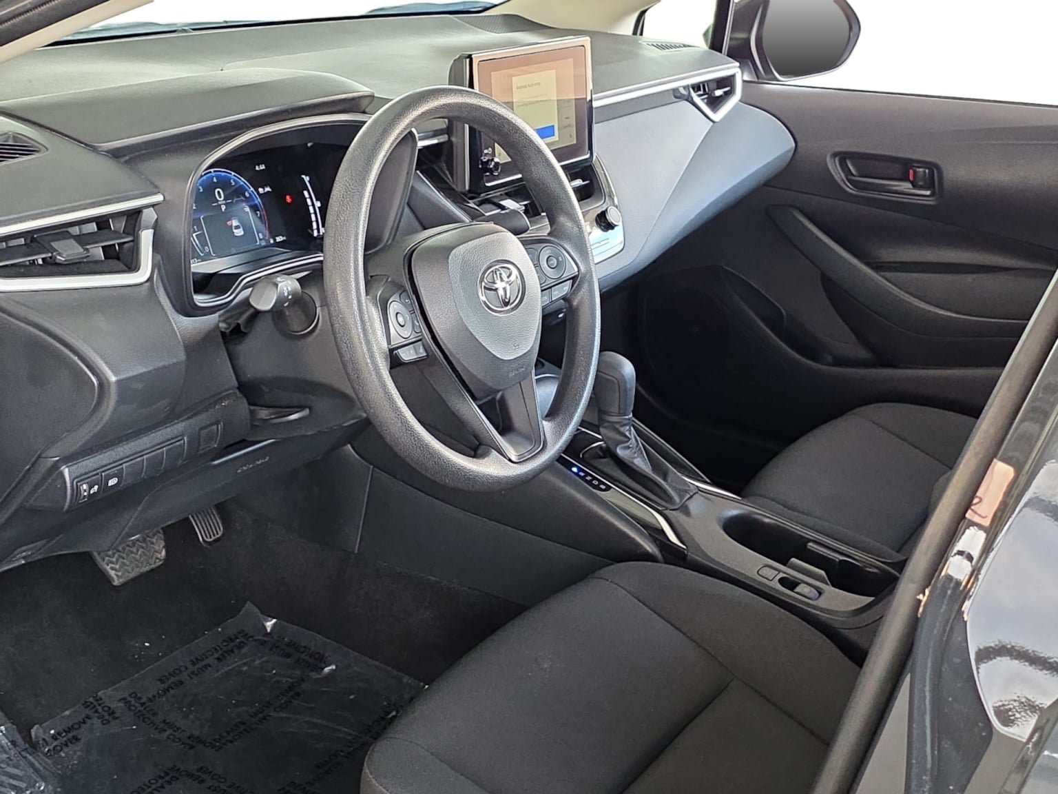Used 2026 Toyota Corolla LE FWD image 13