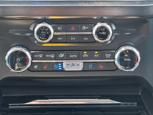 New 2026 Ford F250 Lariat w/ Black Appearance Package AWD/4WD image 19