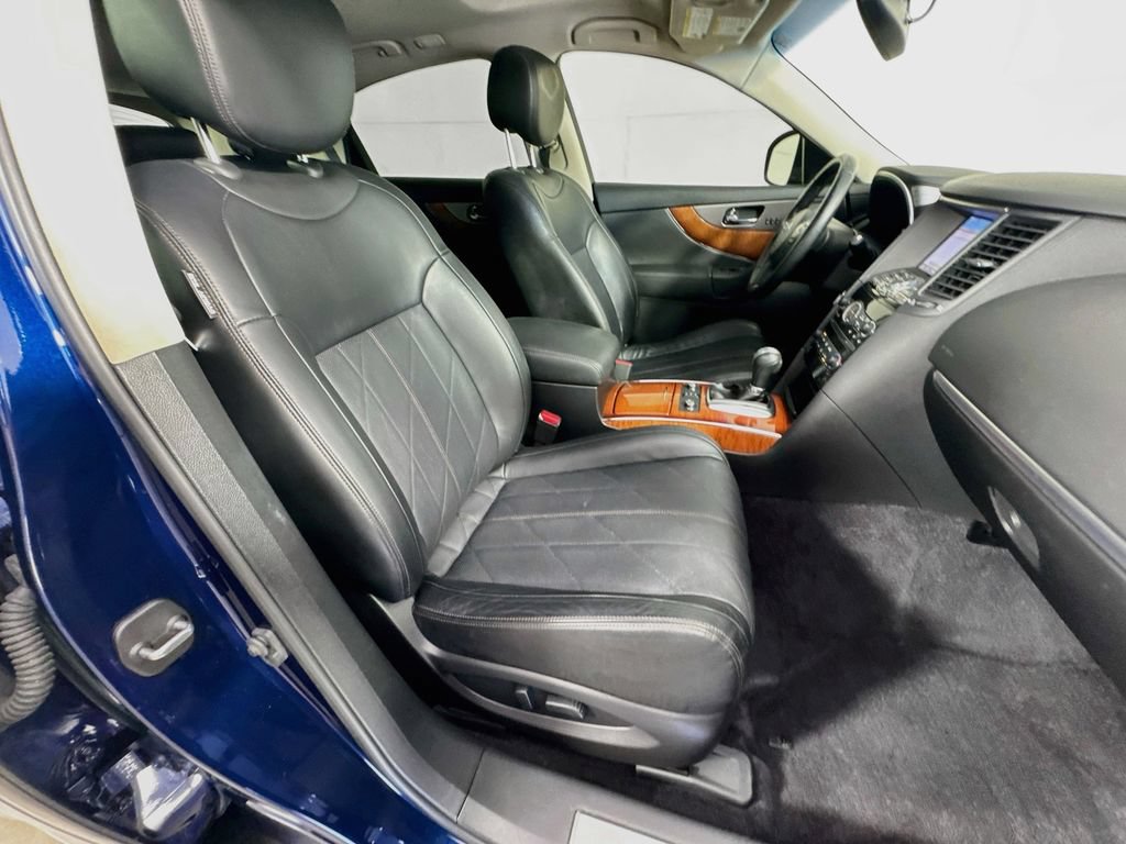Used 2015 INFINITI QX70 AWD w/ Premium Package image 38