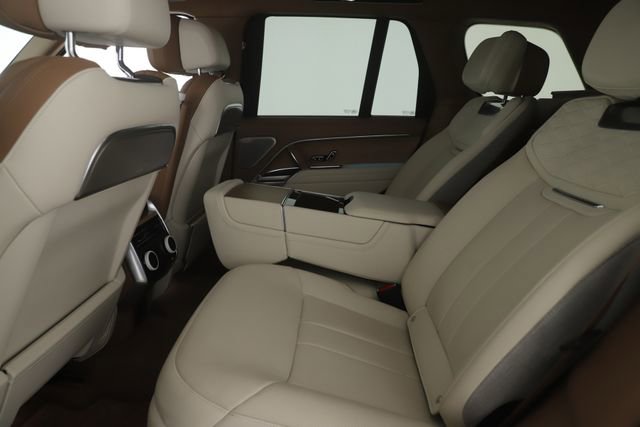 Used 2024 Land Rover Range Rover SV AWD/4WD image 28