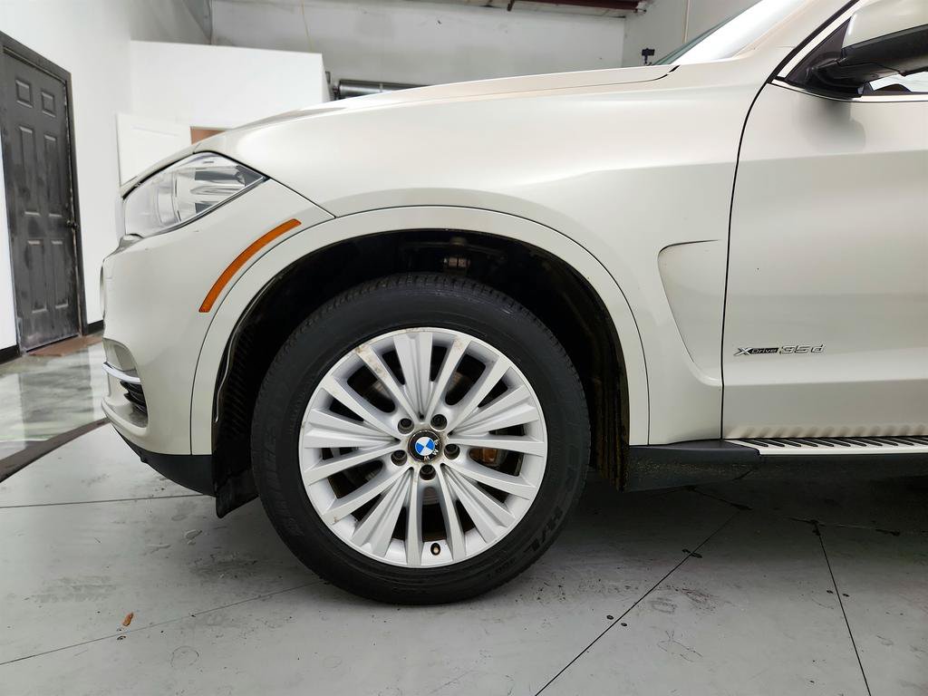 Used 2014 BMW X5 xDrive35d AWD/4WD image 32