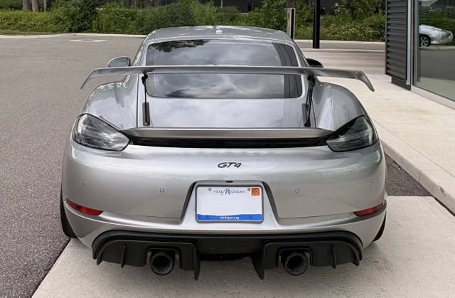 Used 2021 Porsche 718 Cayman GT4 RWD image 2