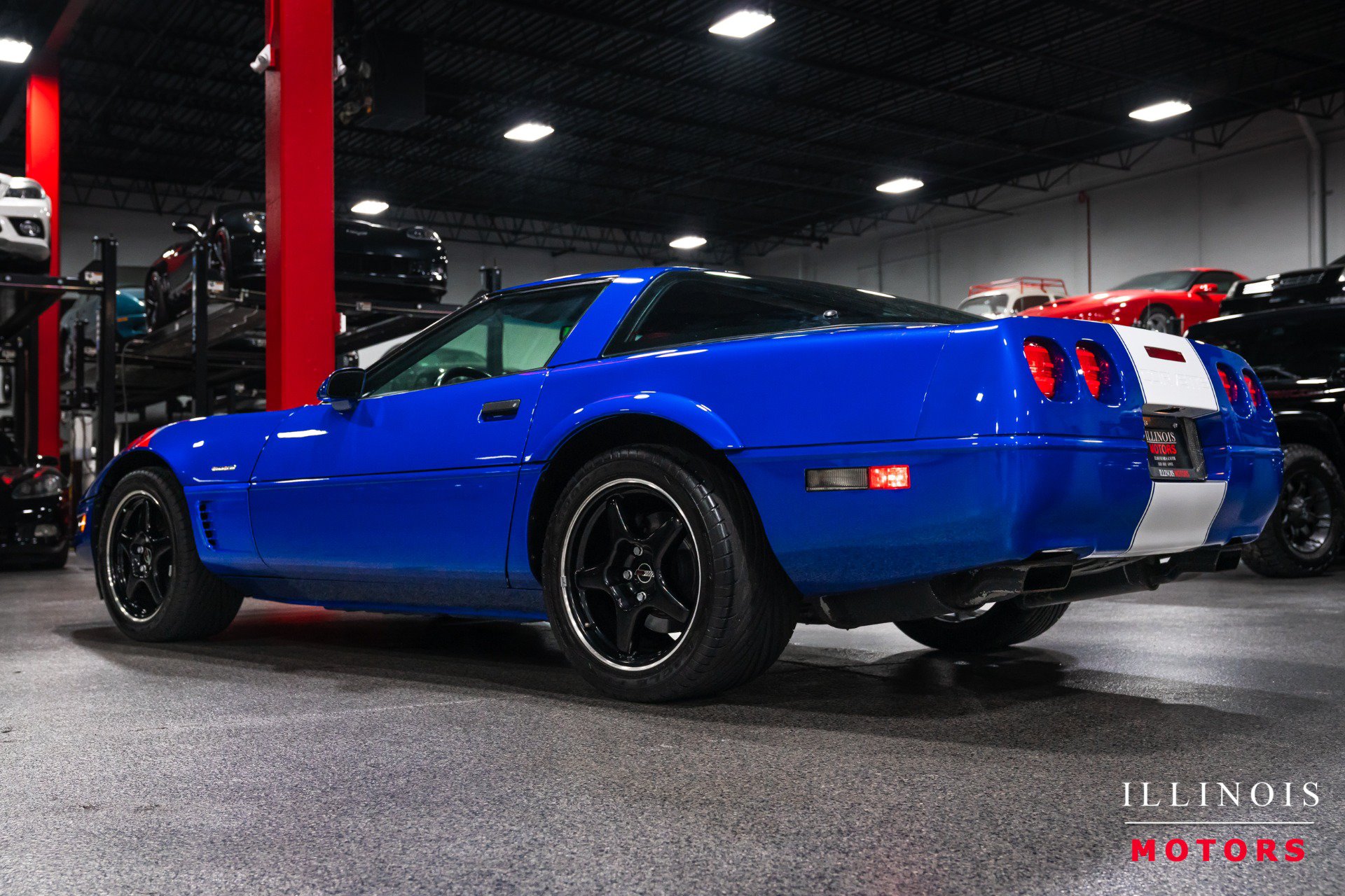 Used 1996 Chevrolet Corvette Coupe RWD image 3