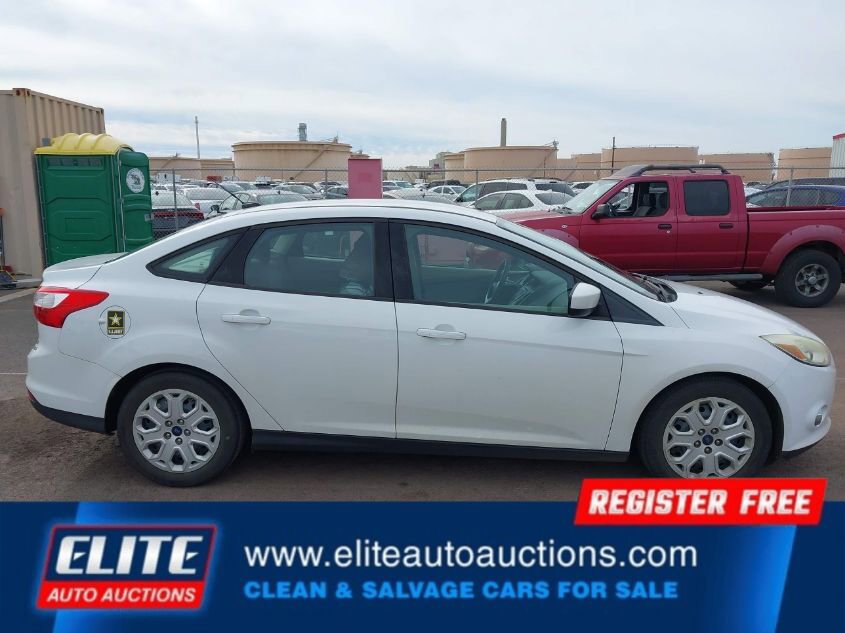 Used 2012 Ford Focus SE image 25