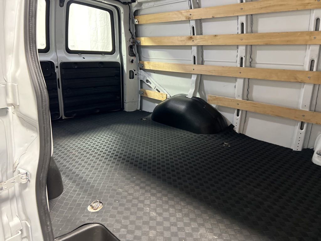 Used 2023 GMC Savana 2500 w/ Driver Convenience Package image 14