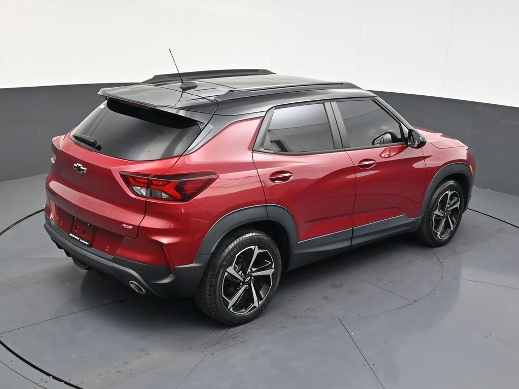 Used 2021 Chevrolet TrailBlazer RS w/ Sun and Liftgate Package image 16