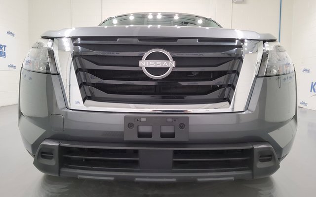 Used 2024 Nissan Pathfinder SV image 10