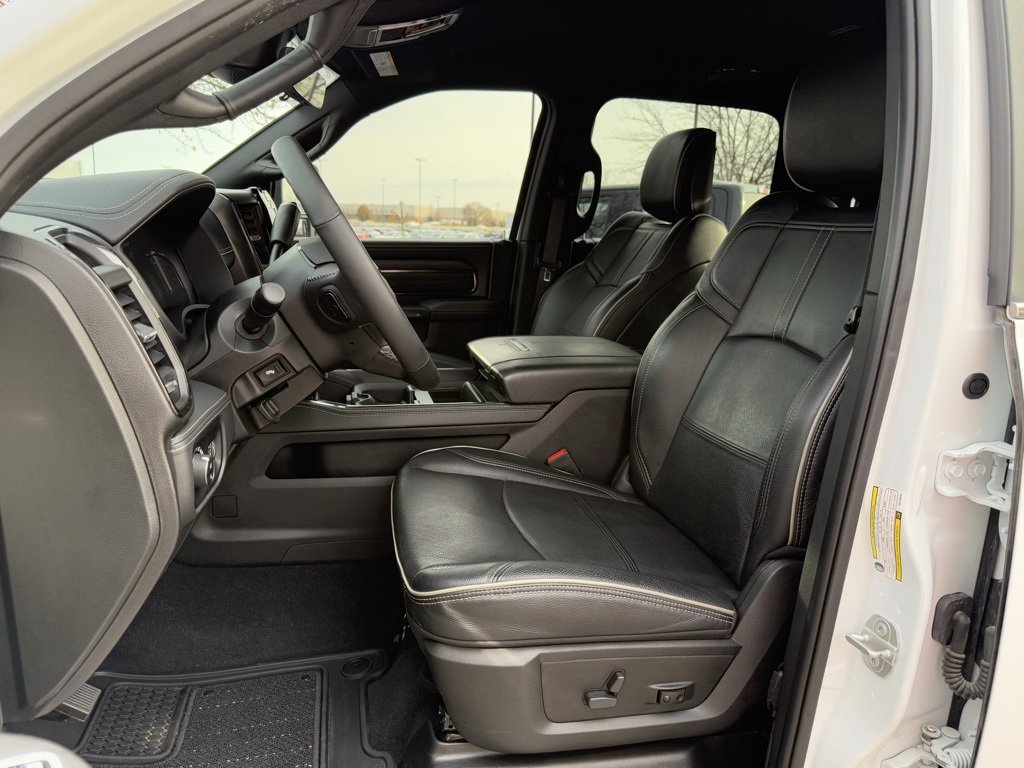 Used 2024 RAM 2500 Limited image 28