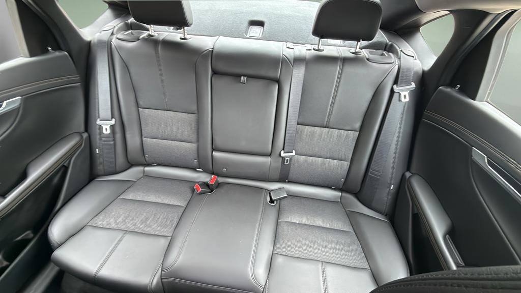 Used 2016 Chevrolet Impala LT w/ Convenience Package image 12