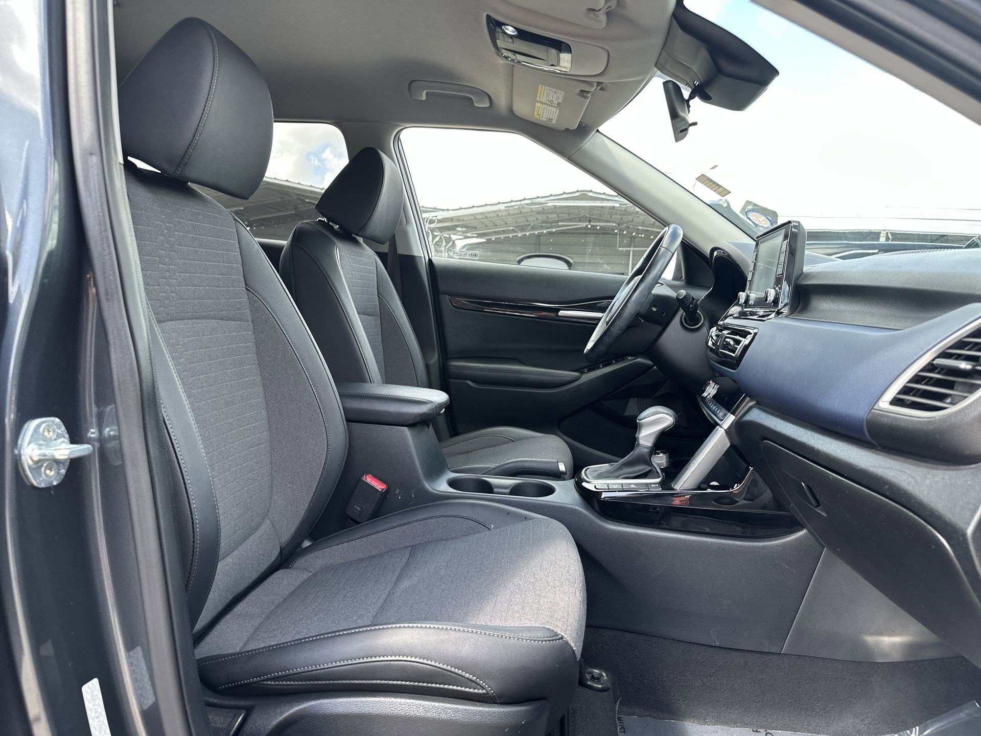 Used 2023 Kia Seltos S image 24