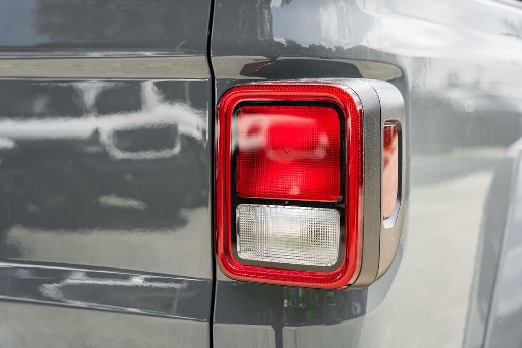 New 2025 Jeep Gladiator Sport AWD/4WD image 7