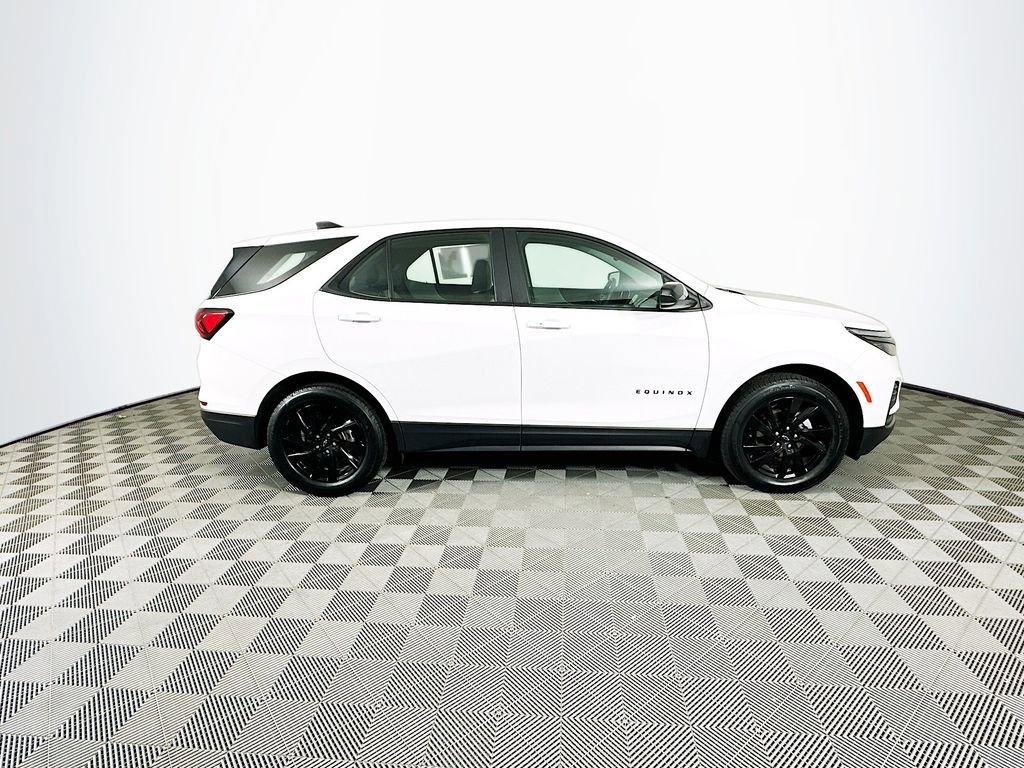 Used 2023 Chevrolet Equinox LS w/ Sport Edition image 11