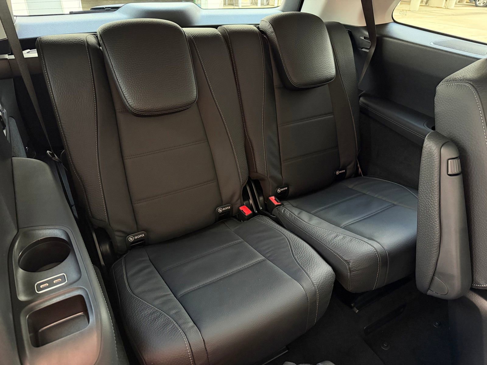 New 2026 Mercedes-Benz GLS 450 4MATIC image 18