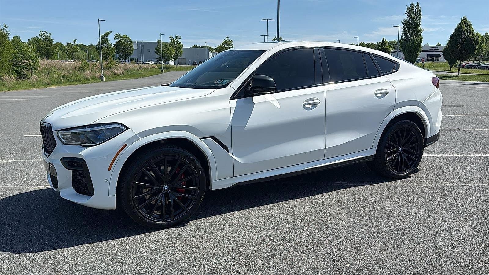 Used 2022 BMW X6 xDrive40i w/ Executive Package AWD/4WD image 12