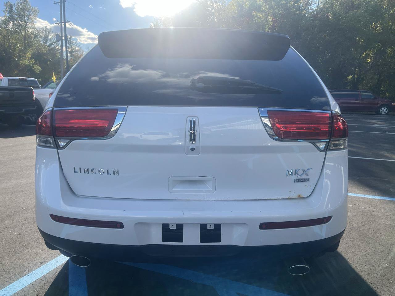 Used 2011 Lincoln MKX AWD w/ Sight & Sound Pkg image 6
