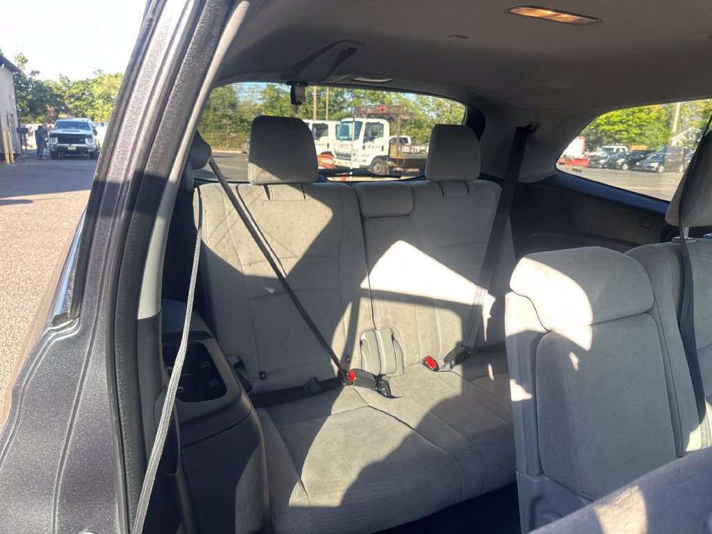 Used 2016 Honda Pilot LX image 28
