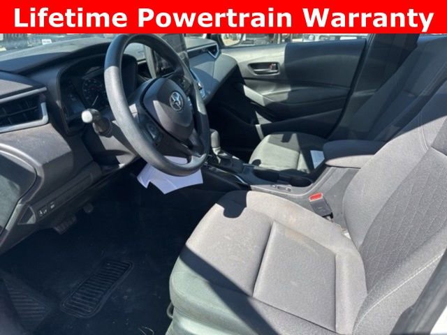 Used 2024 Toyota Corolla LE image 2