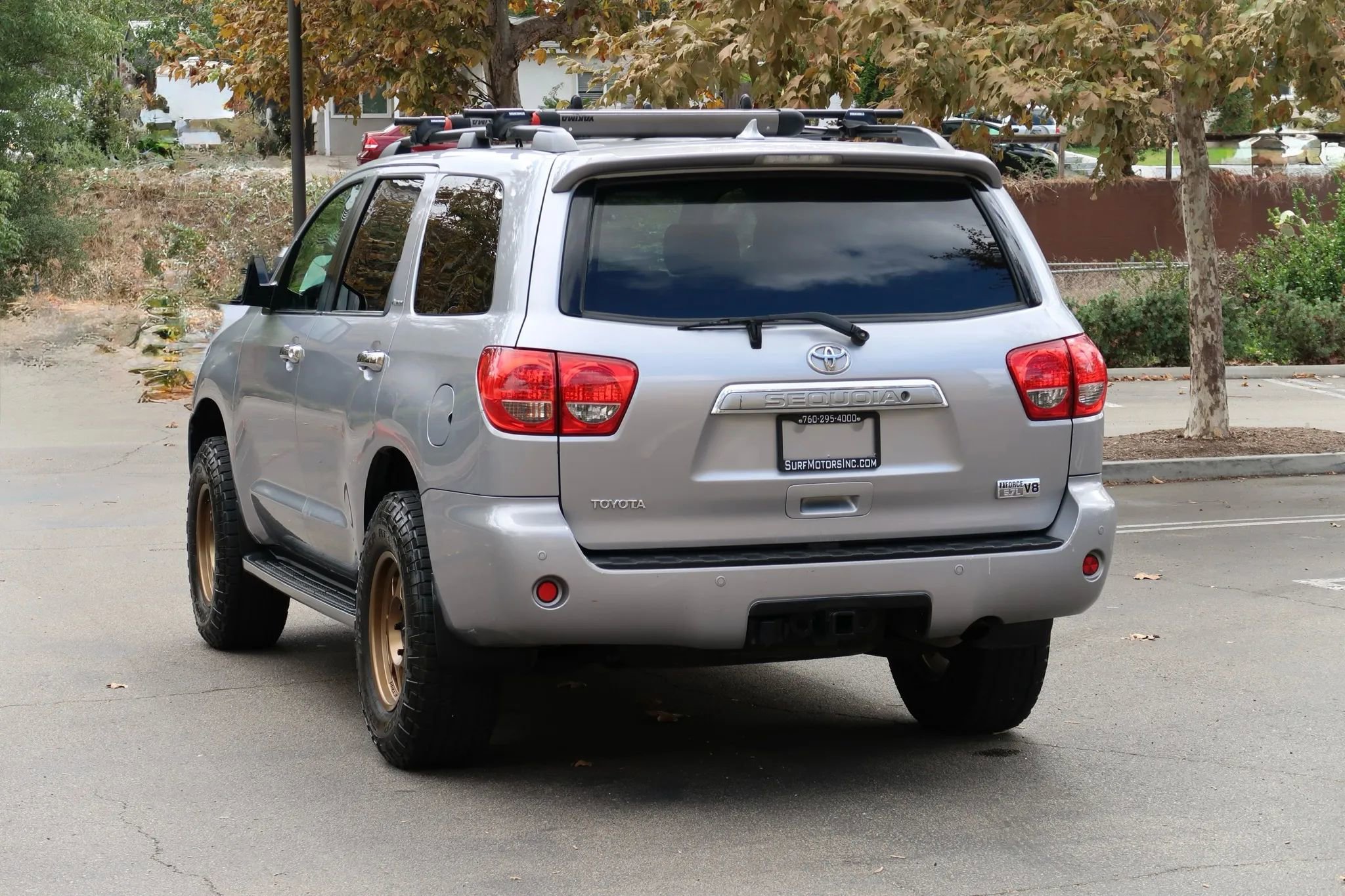 Used 2010 Toyota Sequoia Platinum image 5