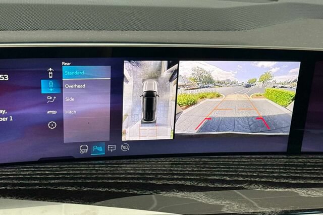 Certified 2025 Cadillac Escalade IQ Sport 1 w/ LPO, ONYX Package AWD/4WD image 22