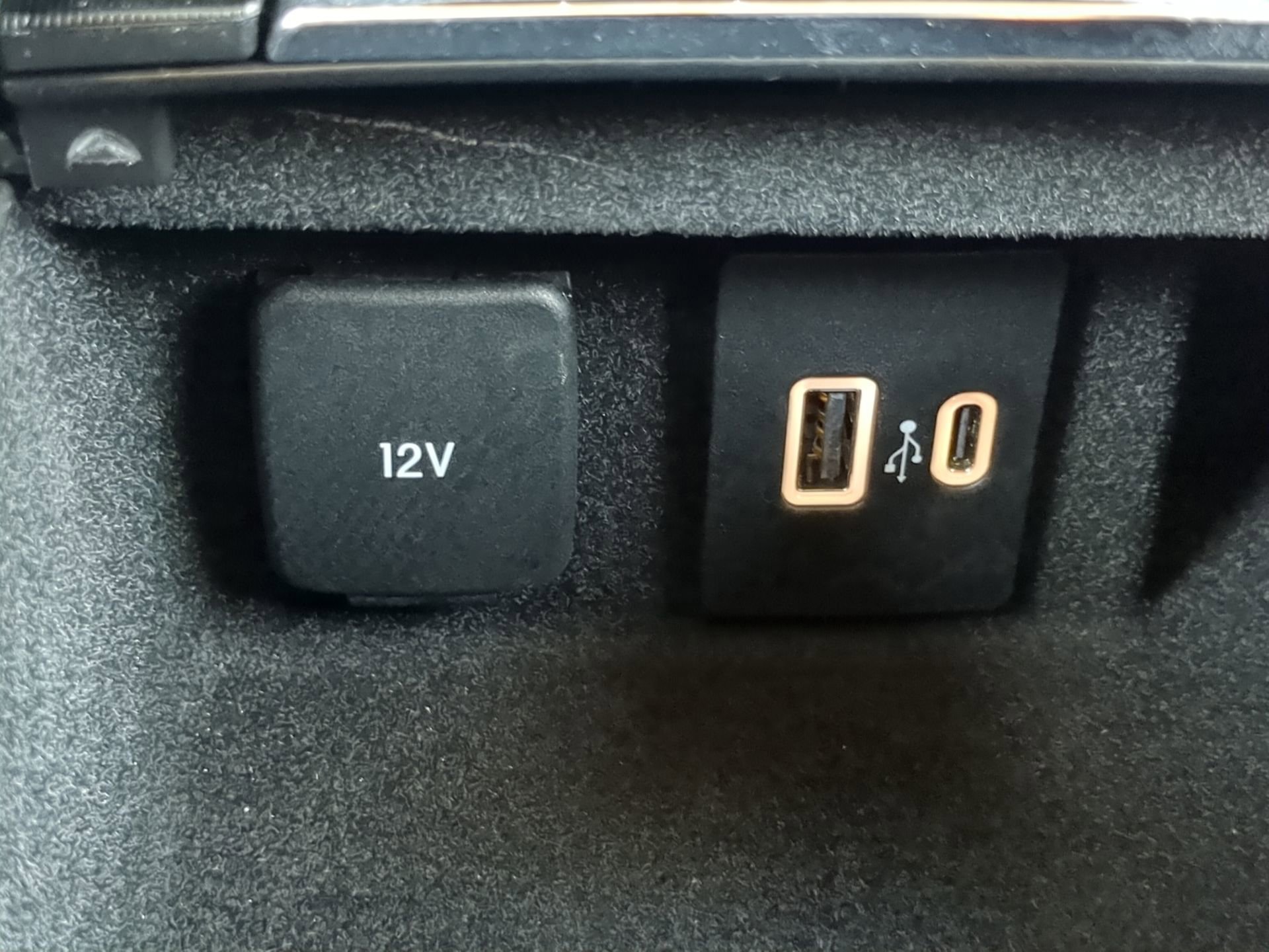 Used 2025 Lincoln Corsair FWD image 53