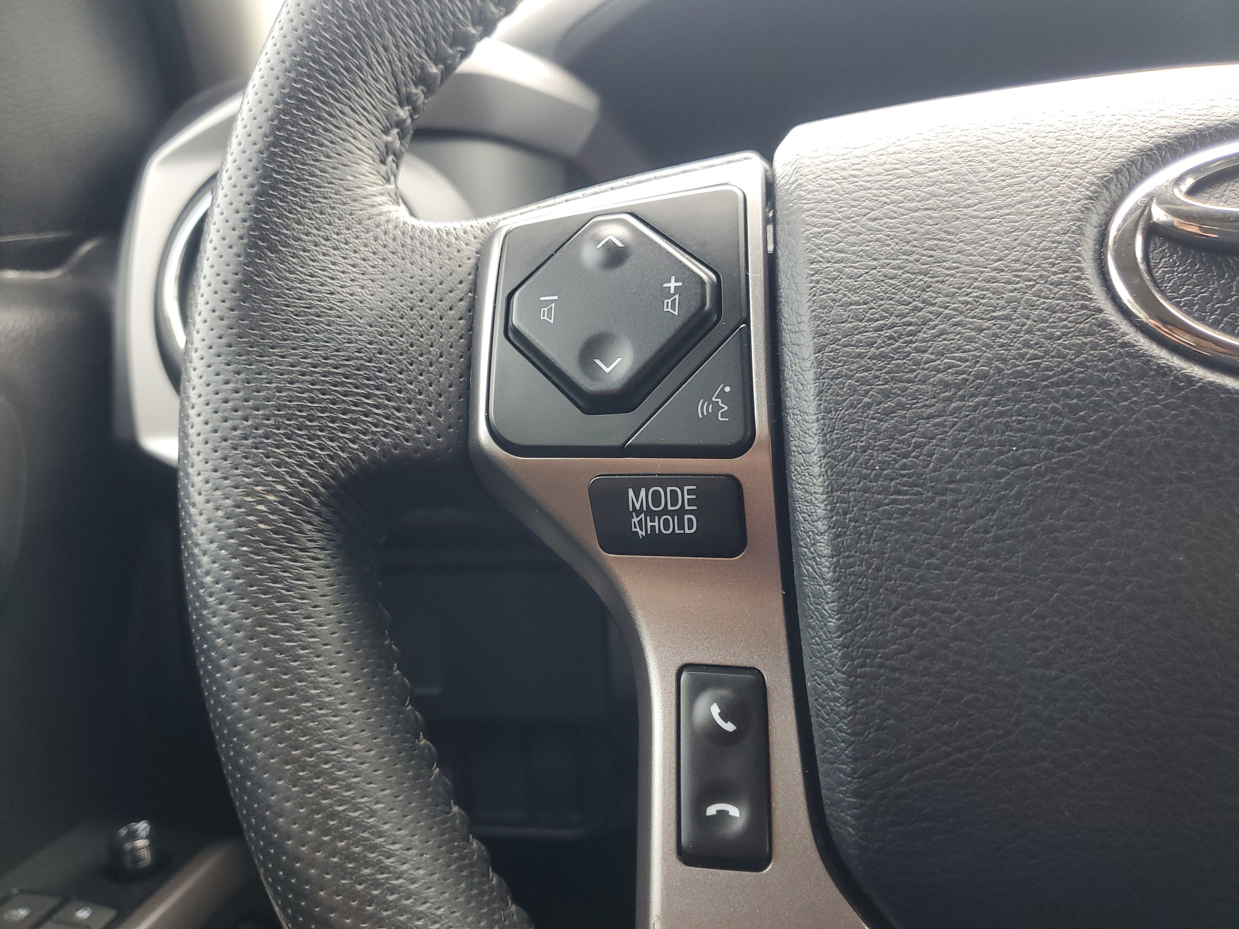 Used 2023 Toyota Tacoma SR5 RWD image 19