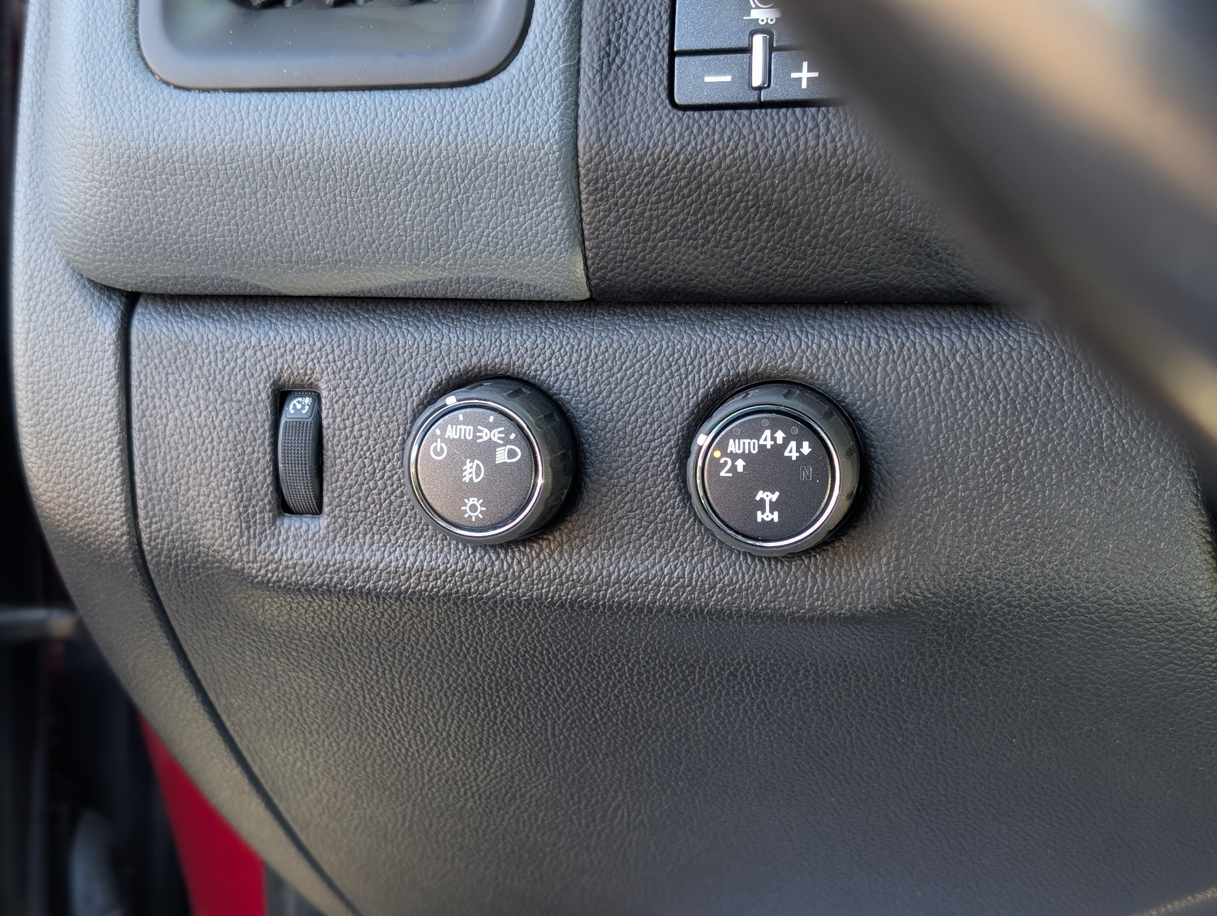 Used 2020 Chevrolet Colorado Z71 image 25