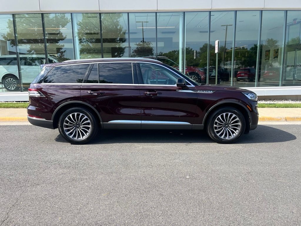 Certified 2023 Lincoln Aviator Reserve w/ Equipment Group 201A AWD/4WD image 10