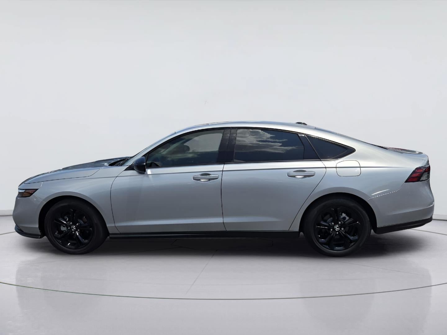 Used 2025 Honda Accord SE image 5