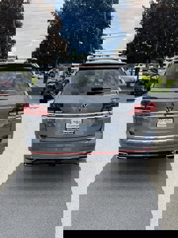 Certified 2022 Volkswagen Atlas SEL Premium image 5