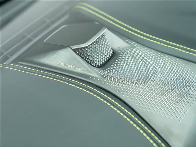 New 2026 Aston Martin DBX S image 33