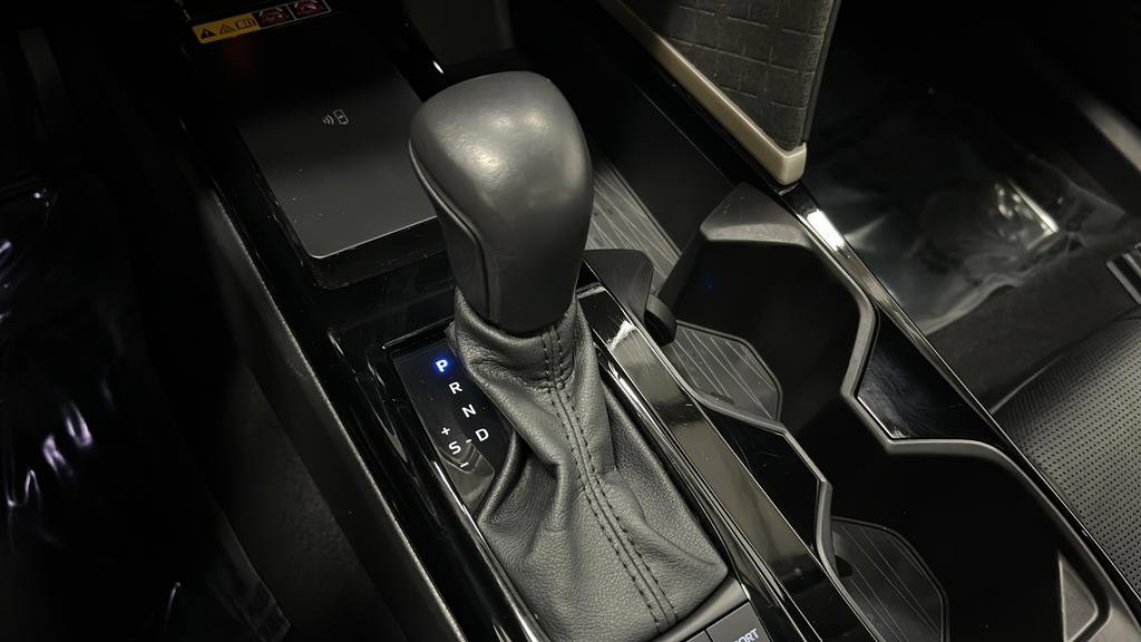 Used 2025 Toyota Camry XLE image 19