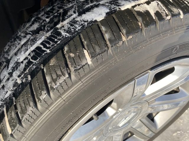 Certified 2017 Cadillac Escalade Luxury image 27