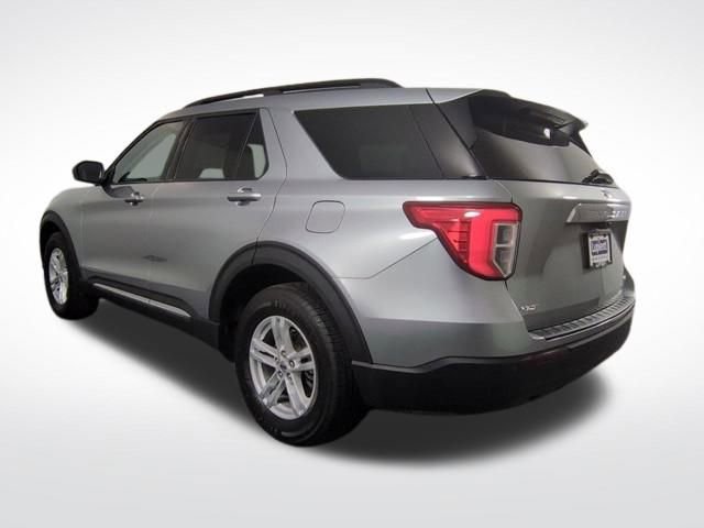 Used 2022 Ford Explorer XLT image 11