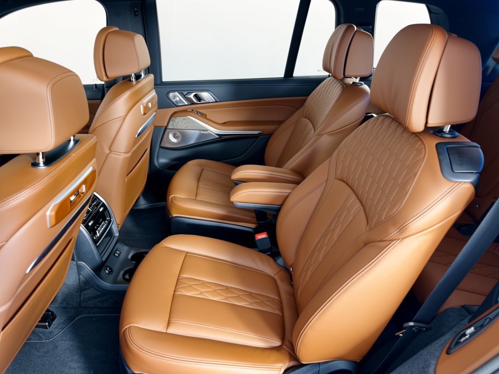 New 2027 BMW X7 M60i AWD/4WD image 25
