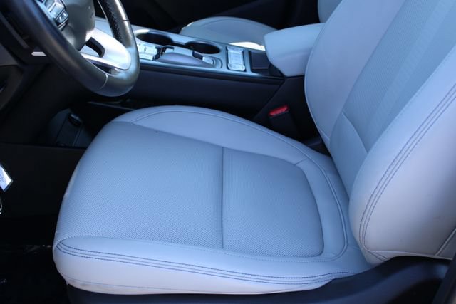 Used 2022 Hyundai Kona Limited w/ Cargo Package FWD image 35