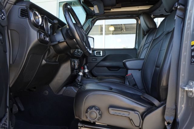 Used 2020 Jeep Wrangler Unlimited Sahara AWD/4WD image 23