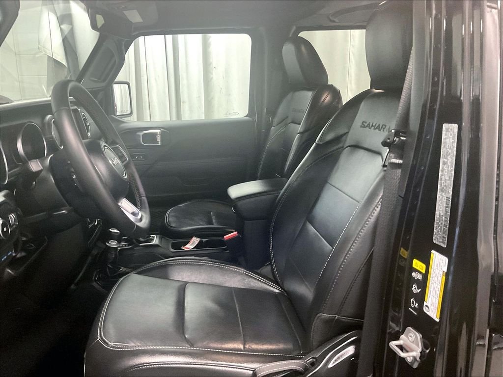 Used 2023 Jeep Wrangler Unlimited Sahara w/ Cold Weather Group AWD/4WD image 10