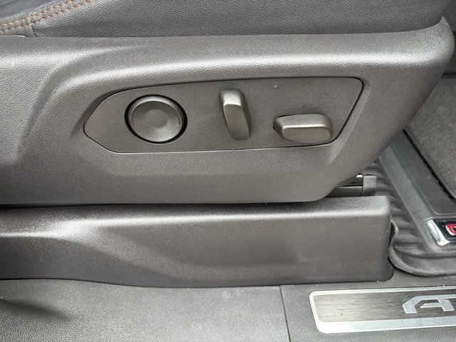 Used 2024 GMC Sierra 1500 AT4 w/ Technology Package image 42