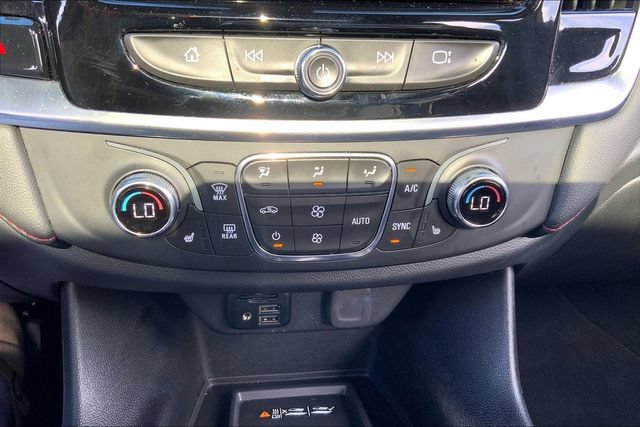 Used 2023 Chevrolet Traverse RS AWD/4WD image 34