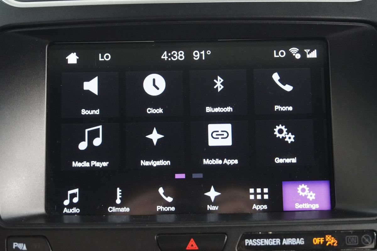Used 2017 Ford Explorer XLT w/ Equipment Group 202A FWD image 21