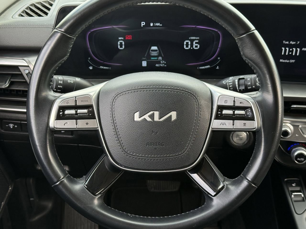 Used 2025 Kia Telluride S FWD image 12