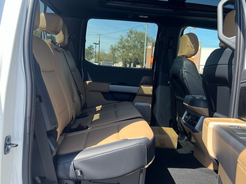 New 2025 Ford F350 Lariat w/ Lariat Ultimate Package AWD/4WD image 30