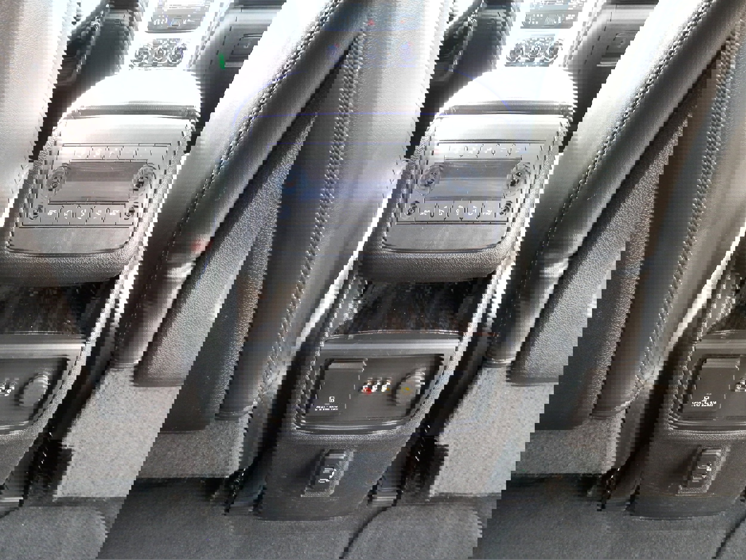 Used 2016 GMC Acadia Denali image 25