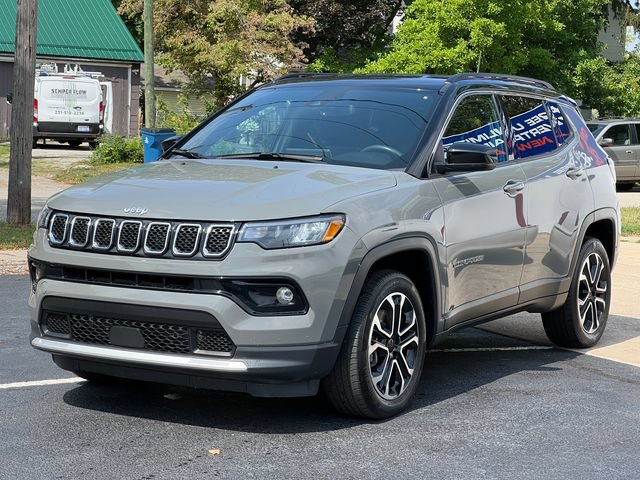 Used 2023 Jeep Compass Limited AWD/4WD image 43