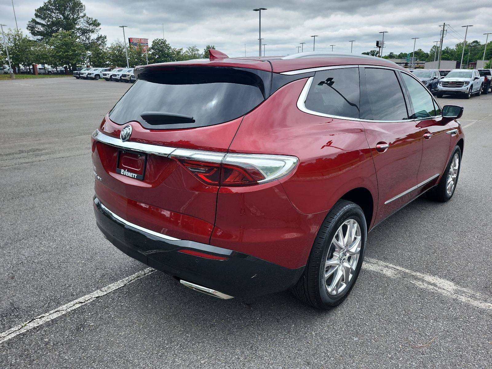 Certified 2024 Buick Enclave Essence w/ Experience Buick Package FWD image 3