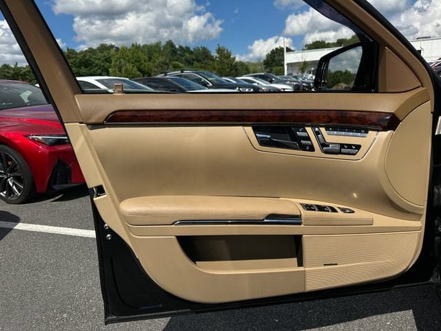 Used 2012 Mercedes-Benz S 400 image 10