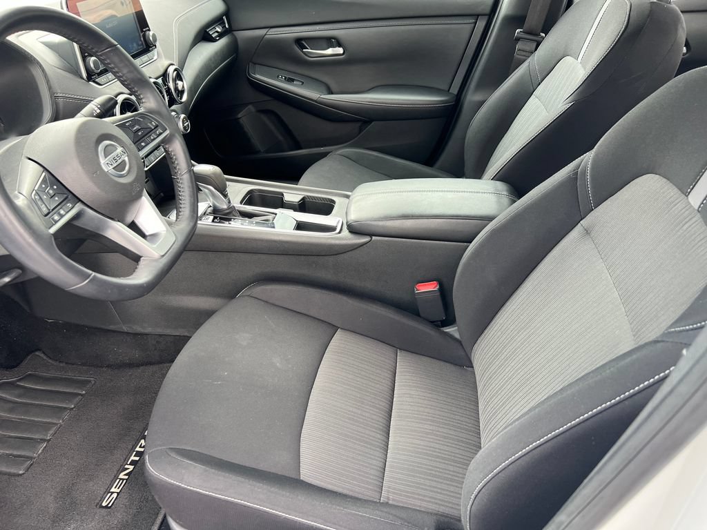 Used 2020 Nissan Sentra SV w/ Electronics Package FWD image 11