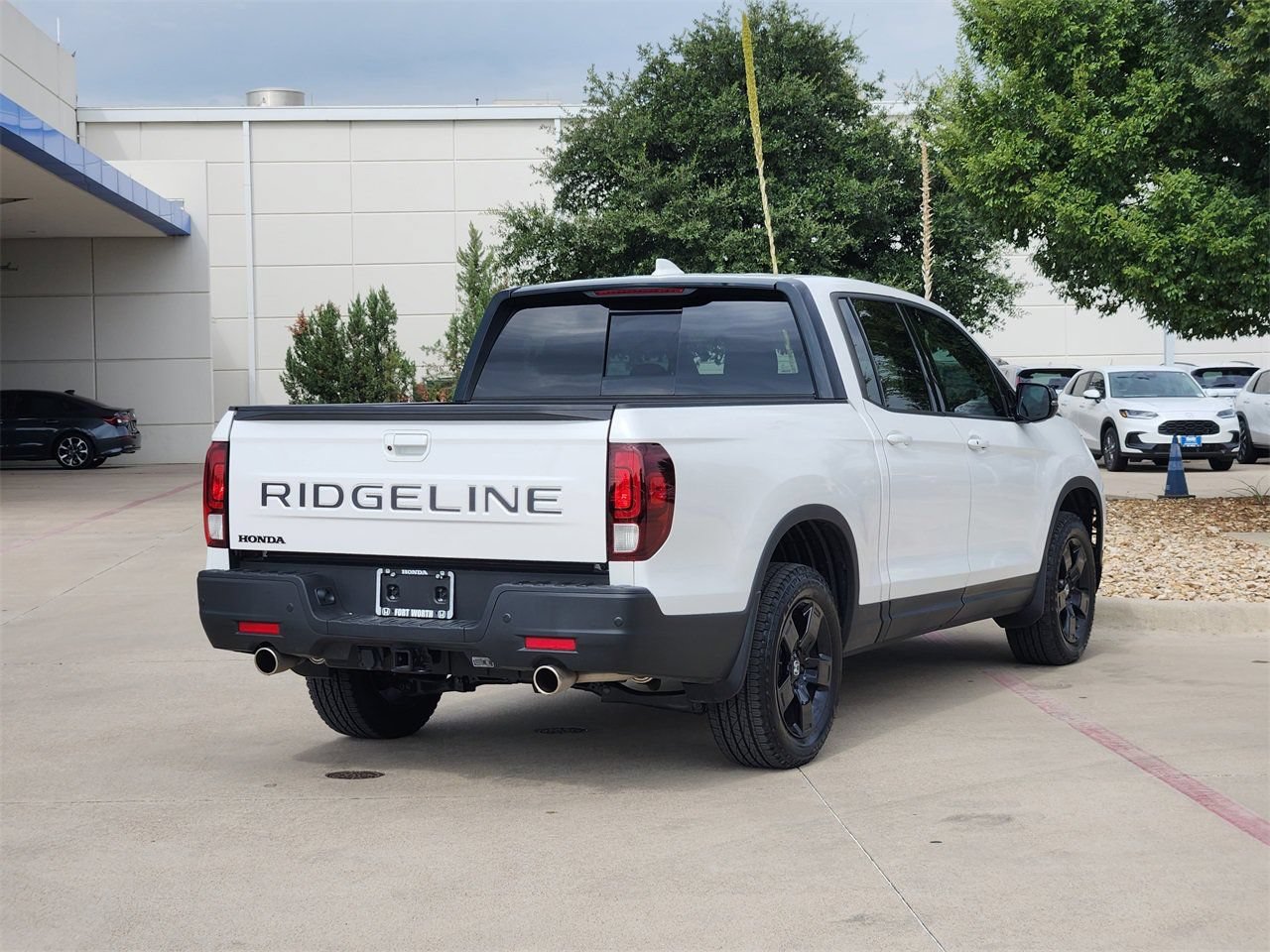 New 2026 Honda Ridgeline Black Edition image 3