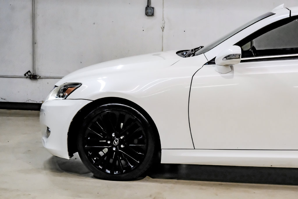Used 2013 Lexus IS 250C w/ Luxury Pkg RWD image 22