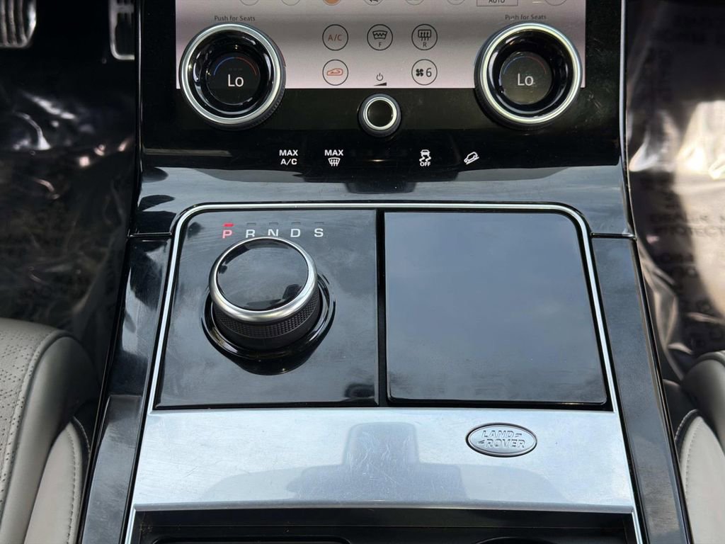 Used 2018 Land Rover Range Rover Velar R-Dynamic HSE image 10